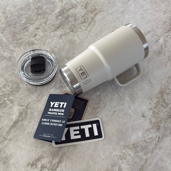 YETI RAMBLER 20 OZ TRAVEL MUG
WITH STRONGHOLD LID CAPE TAUPE - Picture 11 of 14